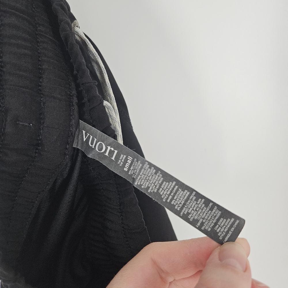 Vuori Black Clementine Shorts S - Picture 6 of 7